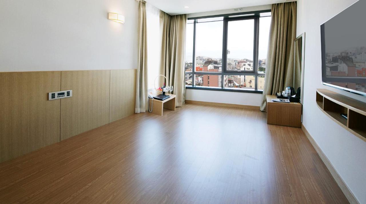 Mstay Hotel Szogüpho Kültér fotó
