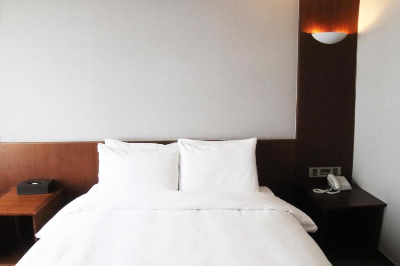 Mstay Hotel Szogüpho Kültér fotó